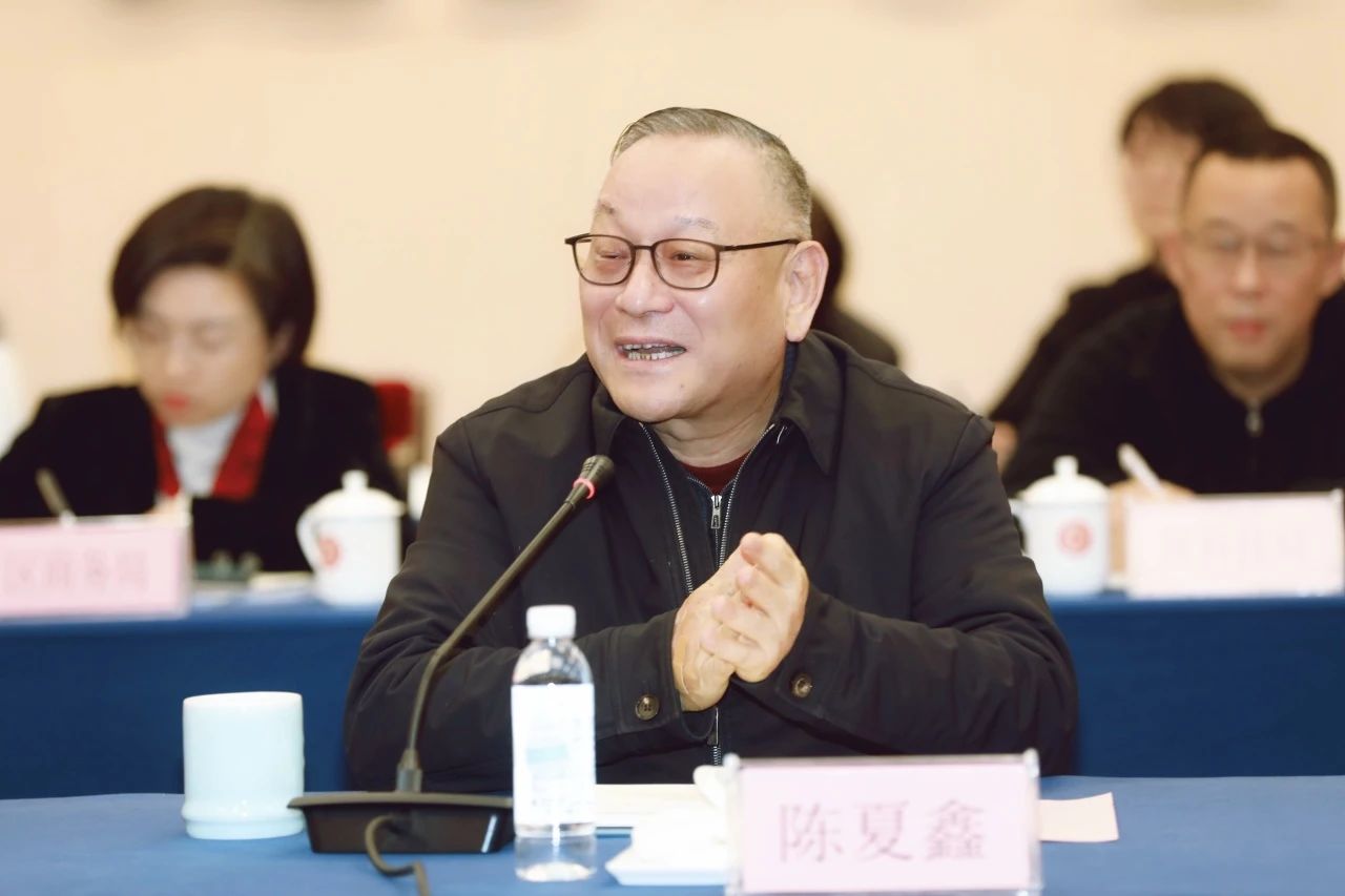 上城区民营企业座谈会陈总照片.jpg